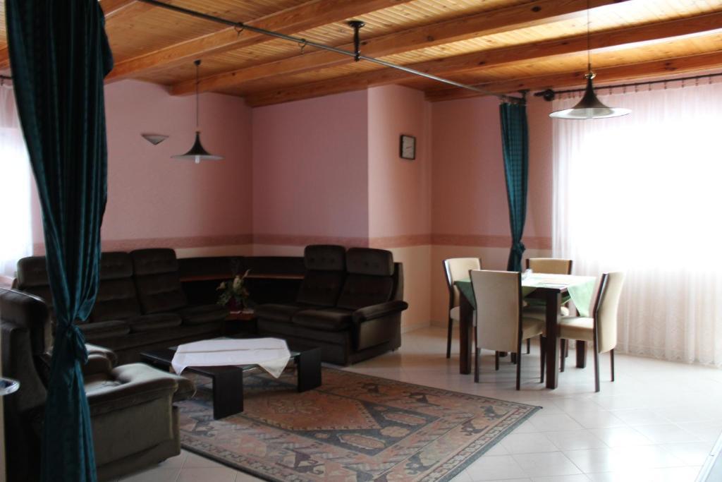 Orwa Apartmanok - Cedrus Koez Zalakaros Oda fotoğraf