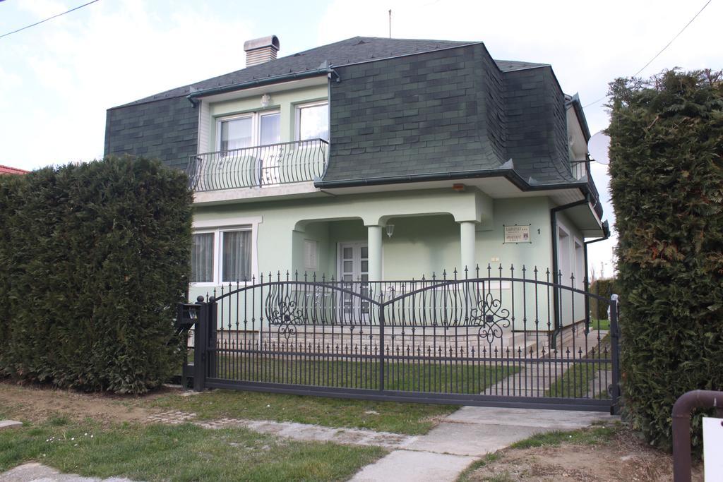 Orwa Apartmanok - Cedrus Koez Zalakaros Dış mekan fotoğraf